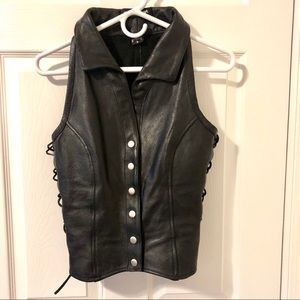 Amazing fitted leather halter top by Bat Attack 🦇